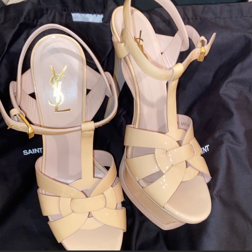 Saint Laurent Beige Patent Leather Platform Sandals